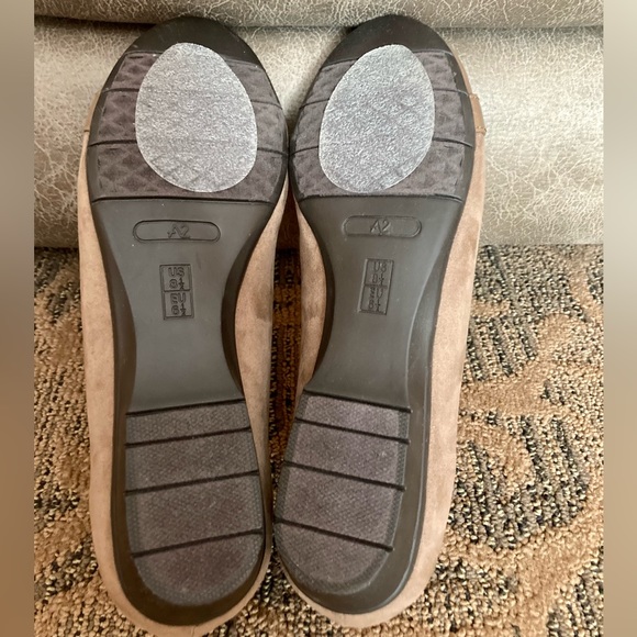 AEROSOLES Woman’s Dress Shoes - Picture 3 of 6